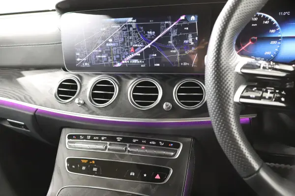 Mercedes-Benz E-Class Wagon E200 Sport (BSG Model) MP202302 (Diamond White) — photo 9