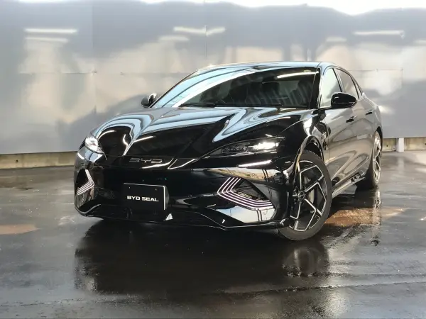 BYD Seal AWD Demo Car/Sunroof/ETC (Cosmos Black)