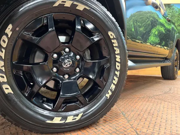 Toyota Hilux 2.4 Z Black Rally Edition Diesel Turbo 4WD Non-Smoking Bed Liner Tonneau Cover SD Navigation Full-Seg Back Camera ETC Collision Mitigation Radar Cruise LED Headlights Rear Diff Lock Downhill Assist Auto Lights Auto Air Conditioning Smart Key (Attitude Black Mica) — photo 9