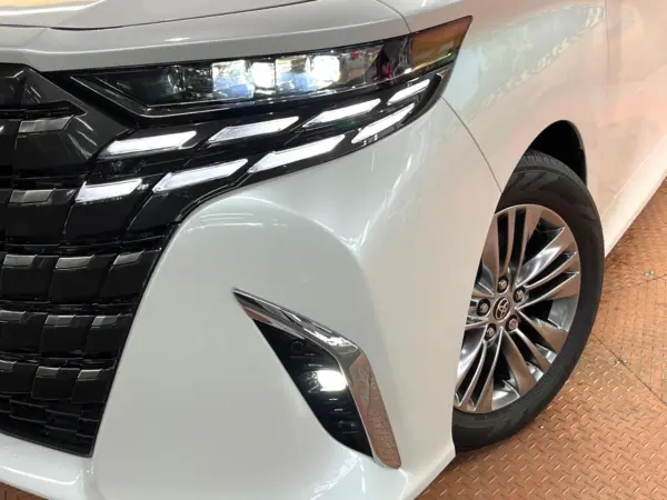 Toyota Alphard 2.5 Z 4WD Non-Smoking Car Glass Roof Rear Seat Monitor Surround View Camera 14-inch Navigation Both Side Power Doors Blind Spot Monitor Radar Cruise Auto High Beam Lane Departure Warning LED Head & Fog Lights Digital Inner Mirror (Platinum White Pearl Mica) — photo 9