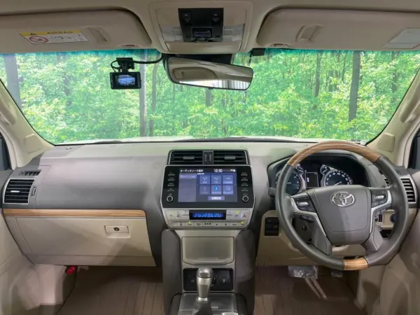 2022 Toyota Landcruiser Prado — photo 2
