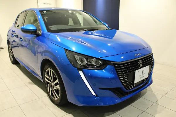 2020 Peugeot 208 — photo 2