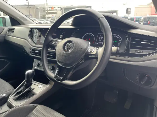 Volkswagen Polo TSI Comfortline Limited — photo 7