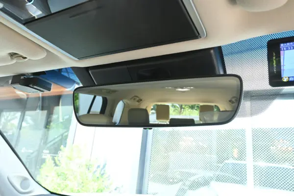 Toyota Land Cruiser 300 3.5 ZX 4WD Modellista Sunroof Cool Box Rear Air Suspension BSM JBL Premium Sound System ETC2.0 Panoramic View Monitor Beige Leather Genuine Leather Seats — photo 9