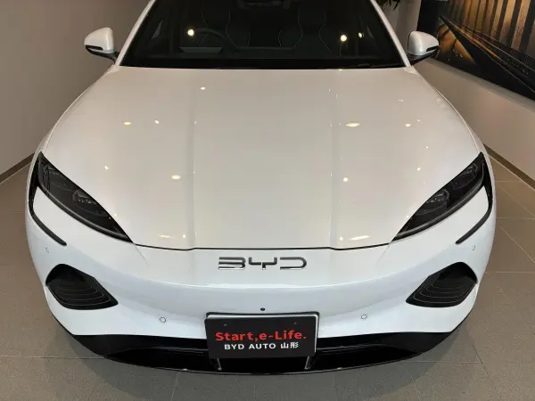 2025 Byd Seal — photo 3