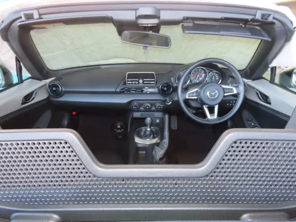 2023 Mazda Roadster — photo 3