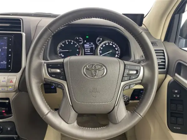 2023 Toyota Landcruiser Prado — photo 2