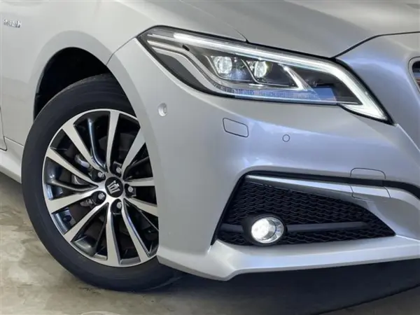 Toyota Crown Hybrid 2.5 G Four 4WD — photo 8