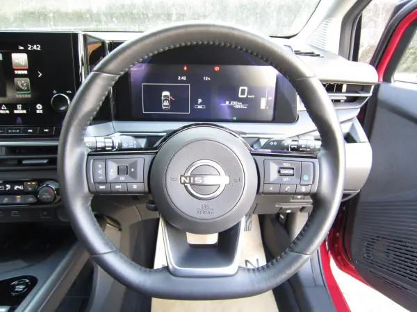 Nissan Note 1.2 X 90th Anniversary Edition with Genuine Navigation & Around View Monitor & ProPilot & ETC & LED Headlights & Alloy Wheels (Red) — photo 8