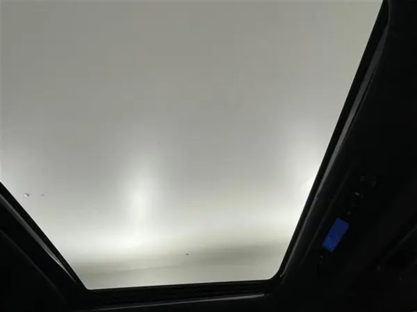 2020 Toyota Alphard — photo 3