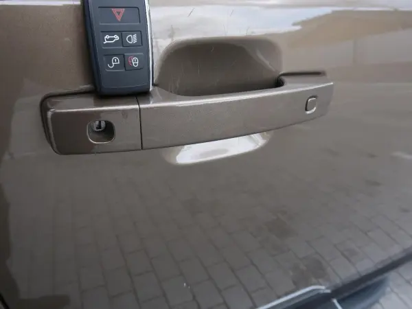 Land Rover Defender 110 X Dynamic HSE 3.0L D300 Diesel Turbo 4WD — photo 8