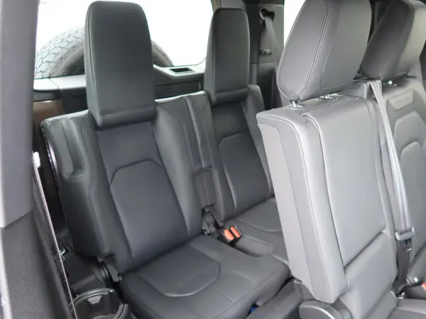 Land Rover Defender 110 X Dynamic HSE 3.0L D300 Diesel Turbo 4WD — photo 7