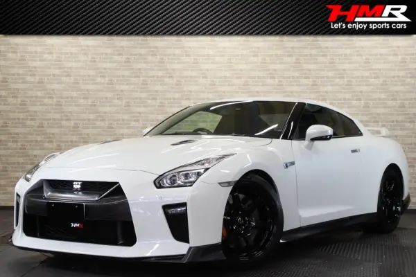 2017 Nissan Gt-r — photo 1
