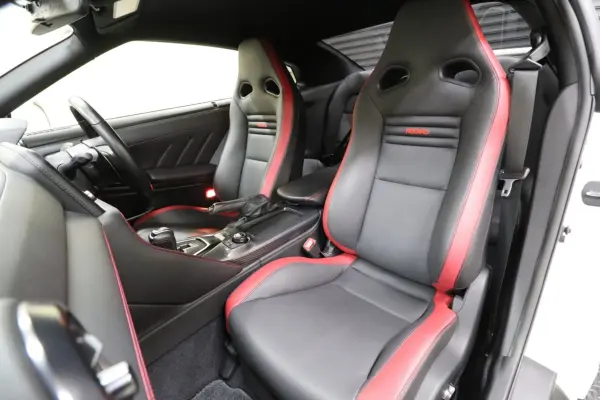 2017 Nissan Gt-r — photo 9 | Tuminion Kenya