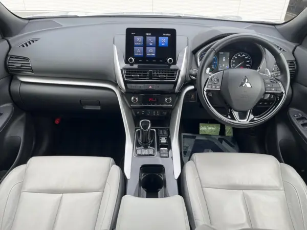 2021 Mitsubishi Eclipse Cross — photo 2