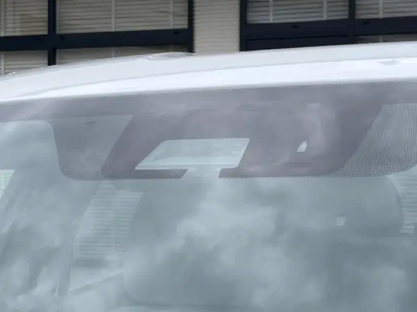 2021 Mitsubishi Eclipse Cross — photo 3