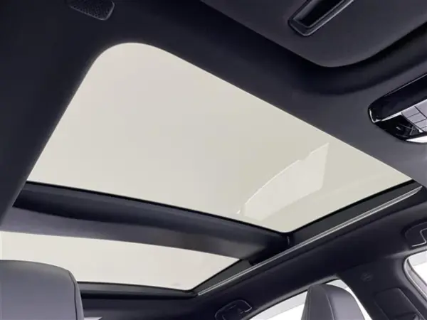 2025 Toyota Harrier — photo 3