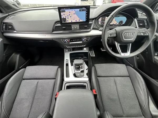 2021 Audi Q5 — photo 2