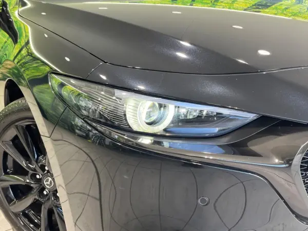 Mazda Mazda3 Fastback 1.5 15S Retro Sport Edition — photo 8