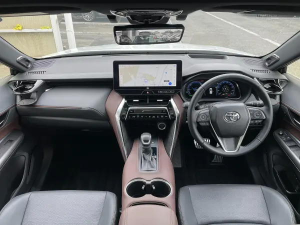 2024 Toyota Harrier — photo 2