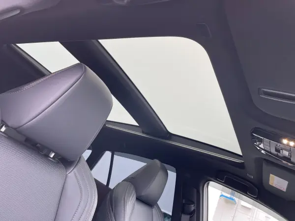 2024 Toyota Harrier — photo 3