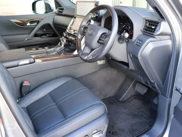 Lexus LX600 Executive 4WD One Owner Manganese Luster Exterior Artwood (Takaha) Black Semi-Aniline CD/DVD Deck Mark Levinson Rear Entertainment Panoramic View BSM Color HUD RCTA LDA Non-Smoking Car (Manganese Luster) — photo 7