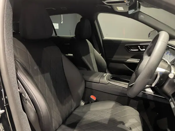 Mercedes-Benz E-Class Wagon E220 d Avantgarde (ISG) Diesel Turbo MP202502 Certified Used Car Digital Interior Package Leather Exclusive Package Advanced Package Burmester 4D Surround Sound System Digital Light 3D Cockpit Display (Obsidian Black) — photo 7