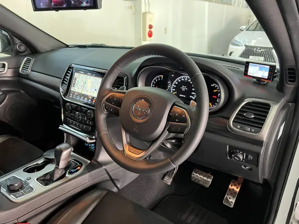 2019 Jeep Grand Cherokee — photo 2
