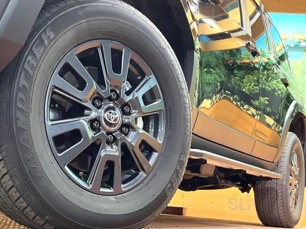 Toyota Land Cruiser 250 2.8 VX Diesel Turbo 4WD — photo 9