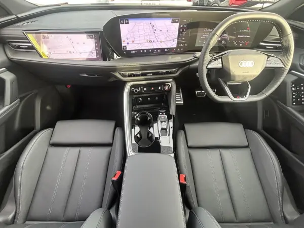 2025 Audi Sq5 — photo 2