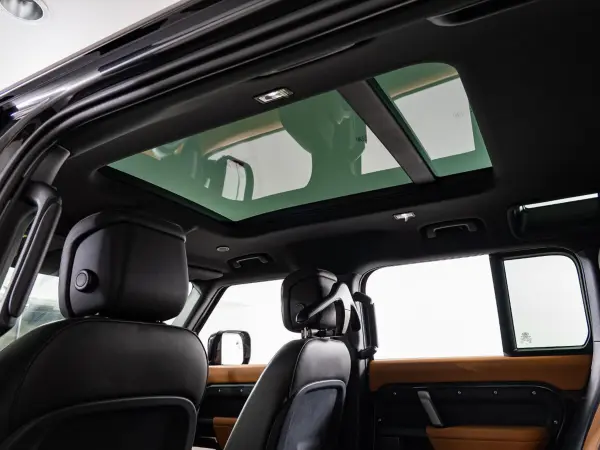 2024 Landrover Defender — photo 3