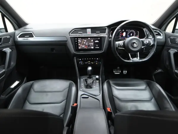 2020 Volkswagen Tiguan — photo 3