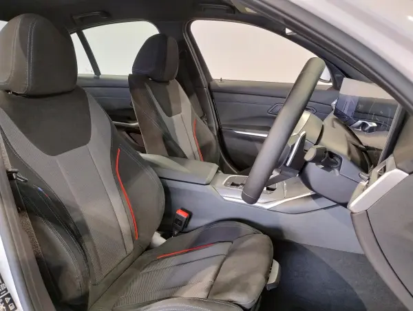 BMW 3 Series 320d xDrive M Sport Diesel Turbo 4WD 2nd LCI Former Rental Car Carbon Mirror Caps Active Cruise Head-Up Display Power Trunk Intelligent Safety Surround View Camera Wireless Charging Genuine 18-inch AW Curved Display (Alpine White) — photo 8