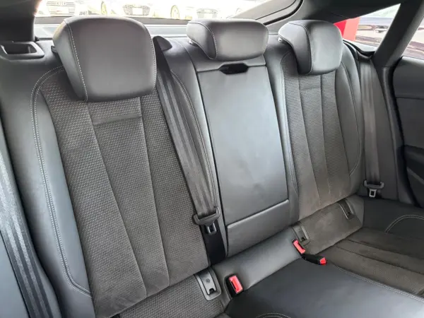 Audi A5 Sportback 45 TFSI Quattro Sport S Line Package 4WD S line Package Assistance Package Side Assist Matrix LED Headlights Flat Bottom Steering Wheel Surround View Camera Seat Heater Privacy Glass (Glacier White Metallic) — photo 9