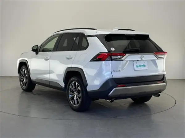 2022 Toyota  Rav4 — photo 3