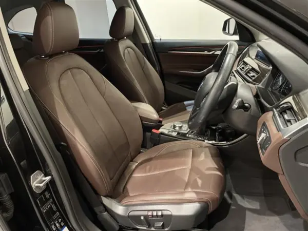 BMW X1 xDrive 18d xLine 4WD Comfort Package Automatic Tailgate Operation Head-Up Display Rear Camera Active Cruise Control (with Stop & Go) Dashcam (Front & Rear) (Black Sapphire Metallic) — photo 7