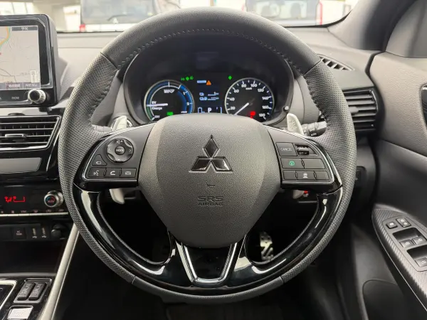 2025 Mitsubishi Eclipse Cross — photo 3