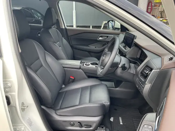 Nissan X-Trail 1.5 G e-4ORCE 4WD Memory Navigation One Owner (Pearl White) — photo 7