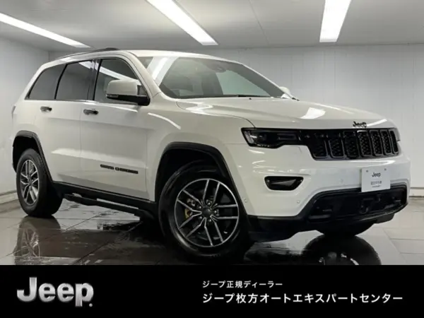 Jeep Grand Cherokee Limited (without Air Suspension) 4WD Leather Seats Seat Heater Apple CarPlay Bluetooth Full-Seg Factory Navigation Adaptive Cruise Control Forward Collision Warning Backup Camera Certified Used Car Warranty (White)