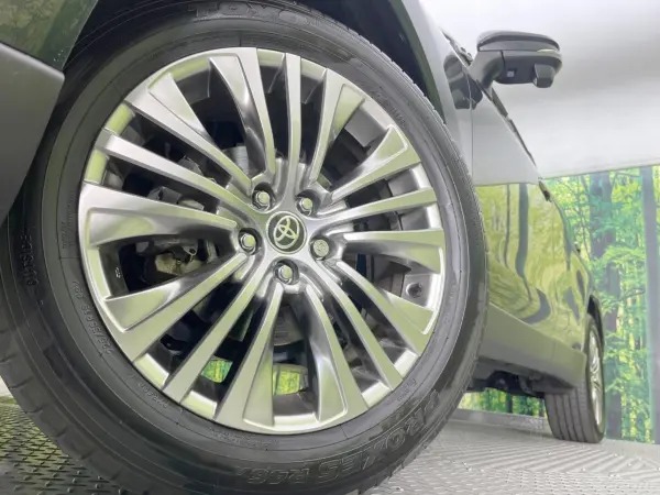 Toyota Harrier 2.5 Hybrid E-Four Z 4WD — photo 9