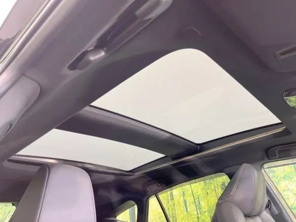 2023 Toyota Harrier — photo 3