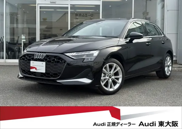 Audi A3 Sportback 30 TFSI Advanced Leather & S Heater / Late Model Current Model / Convenience & Assistance / Luxury Package / Backup Camera / MMI Navigation / Side Assist / ACC / LED Dynamic Turn Indicators / Smartphone Interface / Certified Used Car (Mythos Black Metallic)