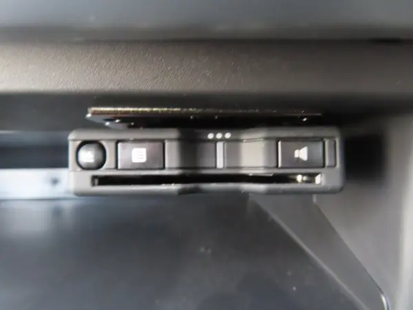 2023 Mitsubishi Eclipse Cross — photo 3