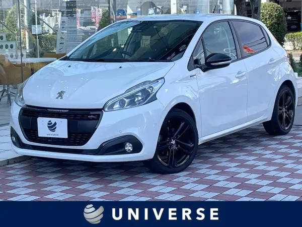 Peugeot 208 GT Line Black Pack Special Edition with Apple CarPlay, Android Auto, Rear Camera, Adaptive Cruise Control, ETC, Dual-Zone Auto Climate Control, Front/Rear Parking Sensors, Collision Mitigation System, Park Assist (Bianca White) — thumbnail 1
