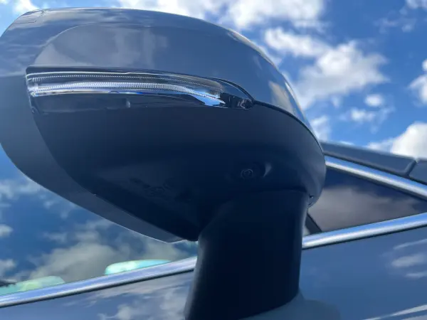 Volvo XC90 B6 AWD Inscription 4WD Fine Nappa Leather Seats Air Suspension Second Row Seat Heater Steering Heater Head-Up Display 360-Degree Camera Crystal Shift Knob Seat Air Conditioning Non-Smoking (Thunder Grey Metallic) — photo 9