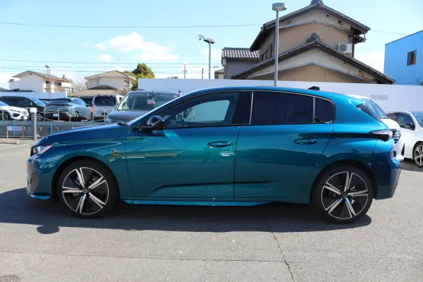 2025 Peugeot 308 — photo 3