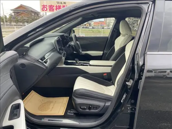 Lexus RX500h F Sport Performance 4WD — photo 8