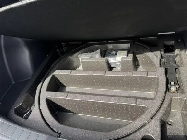 2024 Mitsubishi Eclipse Cross — photo 7 | Tuminion Kenya
