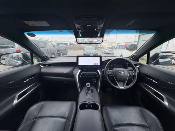 2023 Toyota Harrier — photo 3