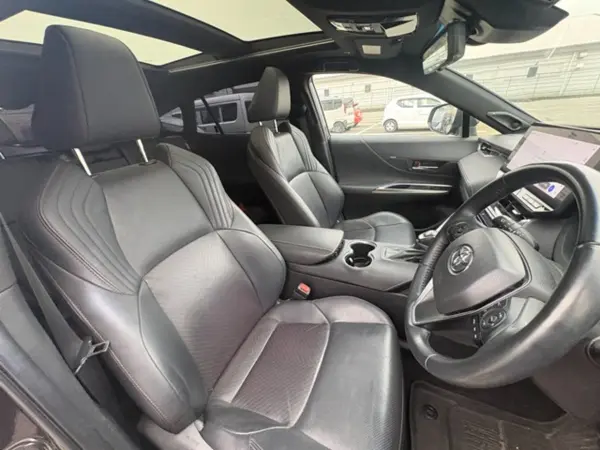 Toyota Harrier 2.5 Plug-in Hybrid Z E-Four 4WD — photo 8
